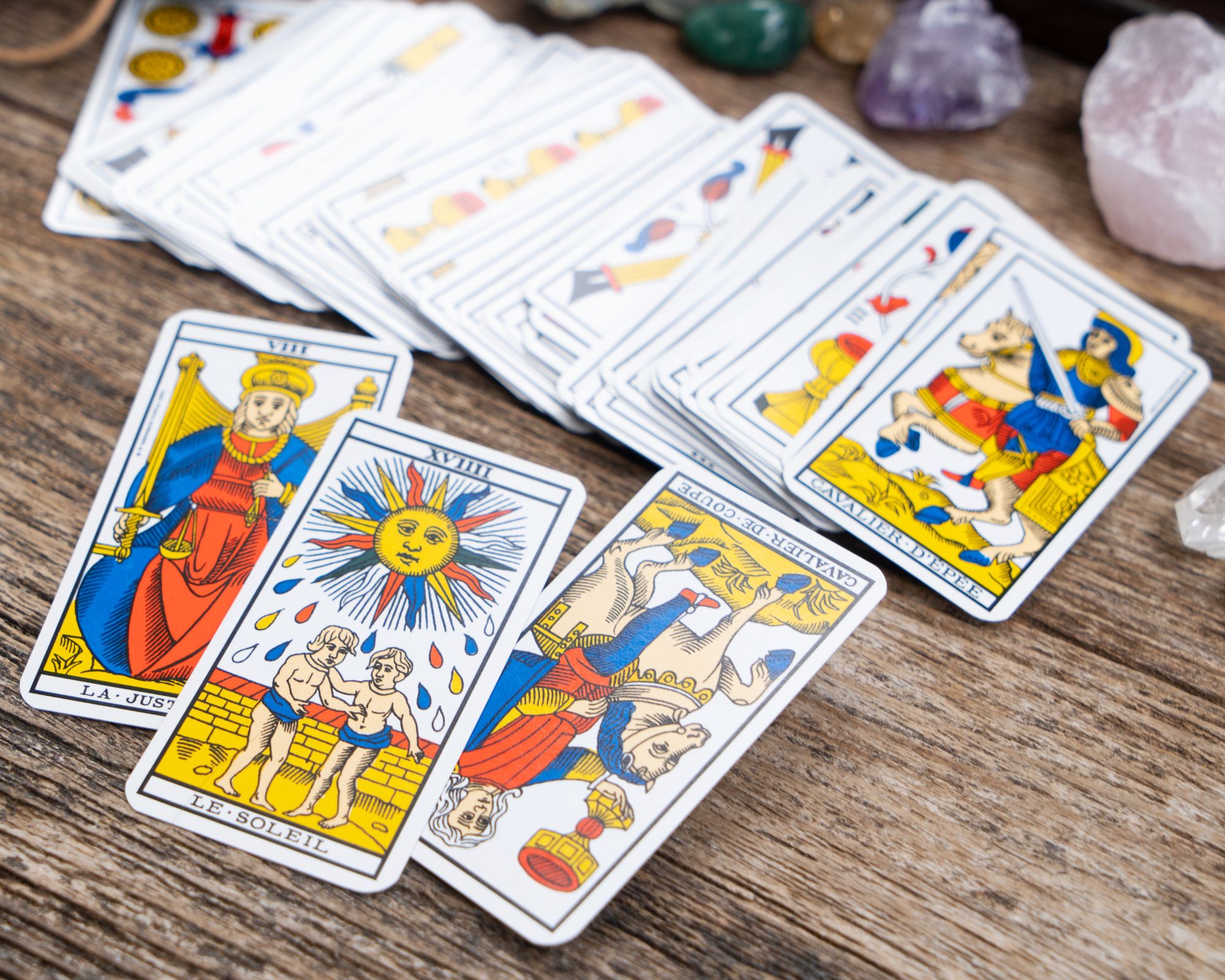 Découvrez les différentes cartes fortes en tarologie !